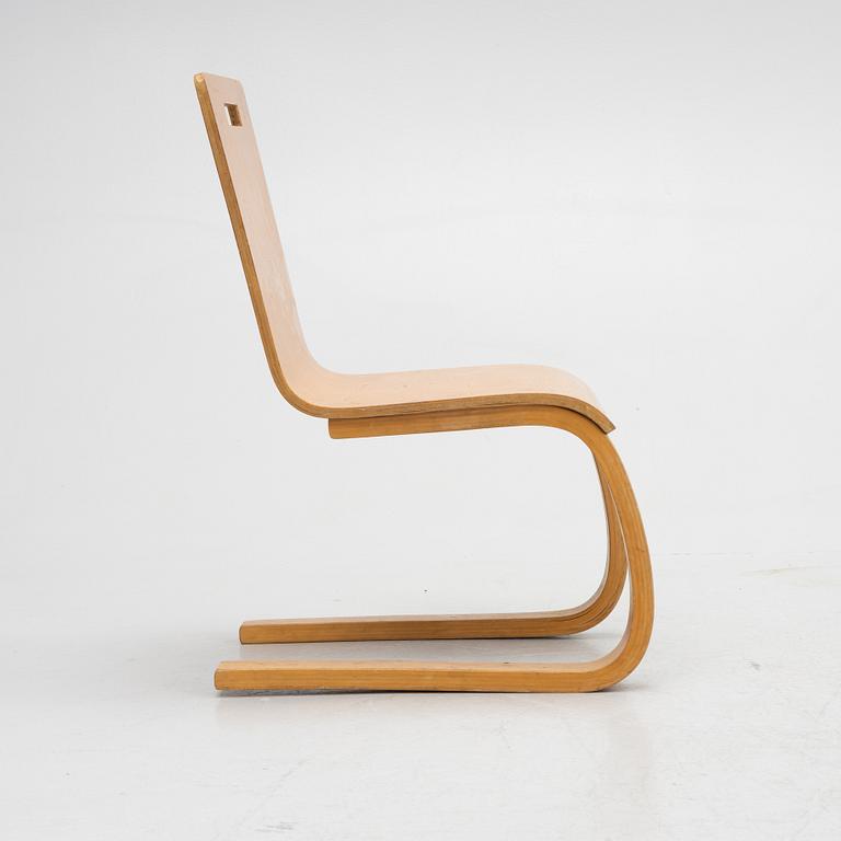 Alvar Aalto, a children's chair, model 103, 1930s.