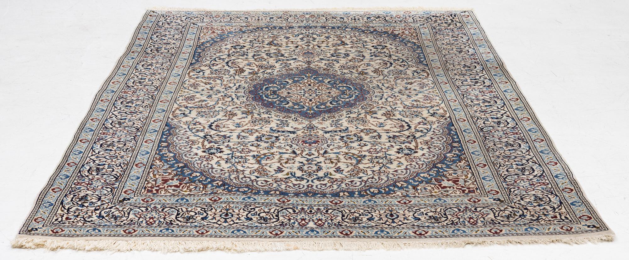 Rug, Nain, approx. 300 x 196 cm.