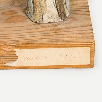 Francesca Mascitti-Lindh, a stoneware composition 'Le piante'.