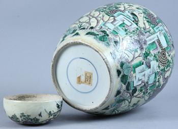 LOCKBOJAN, porslin, Kina, 1800-tal.