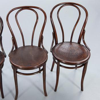 Chairs, Thonet 2 pcs, Mundus 2 pcs, bentwood, first half of the 20th century.