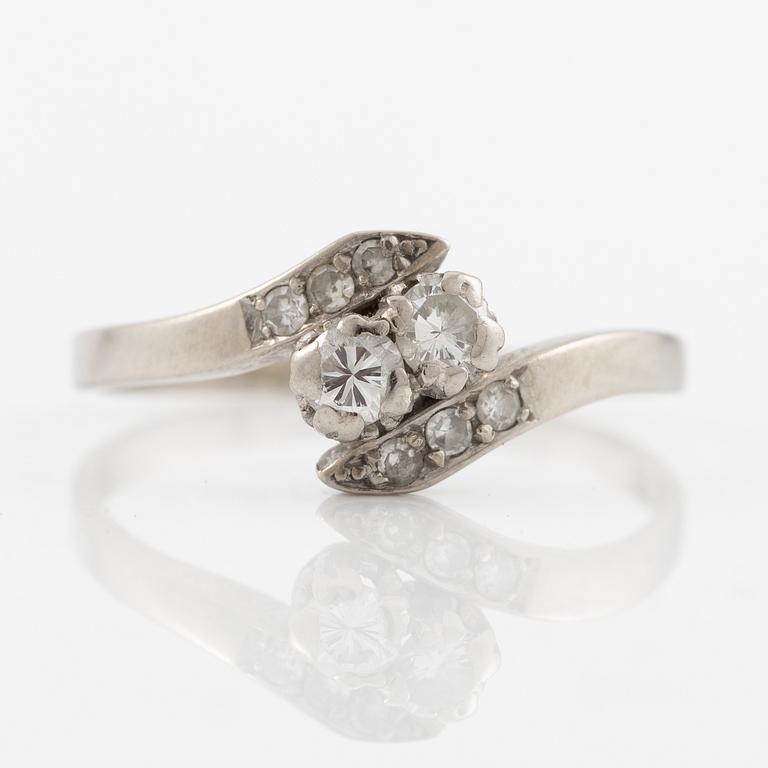 Ring, 18K white gold with small diamonds.