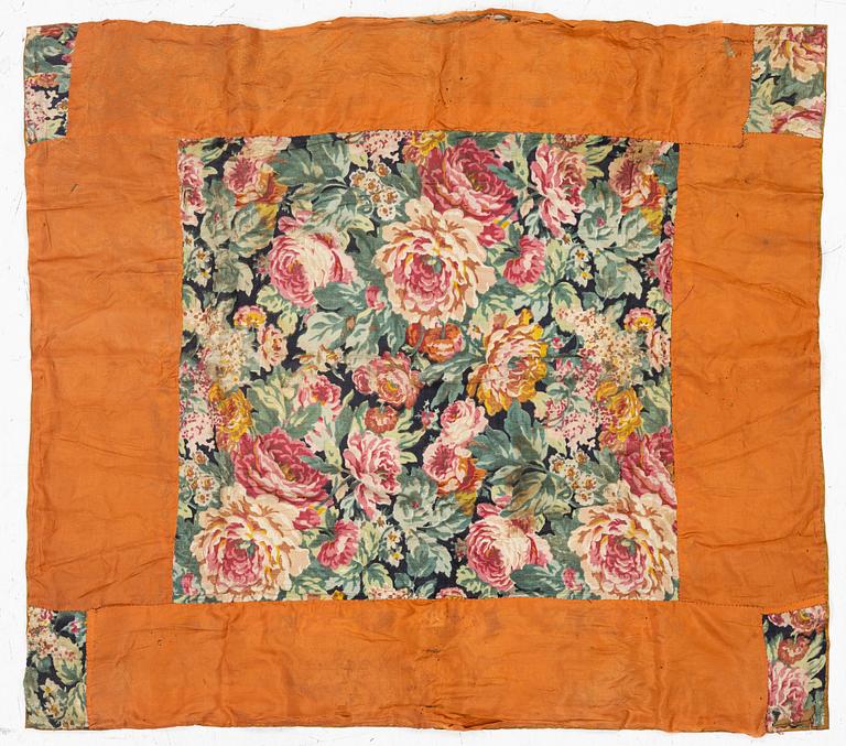 Broderi,  siden och metall, Osmanska riket, 1800-talets ca 120 x 100 cm.