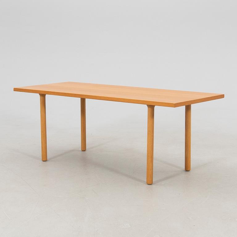 Hans J. Wegner, coffee table "AT12" for Andreas Tuck Denmark 1960s.