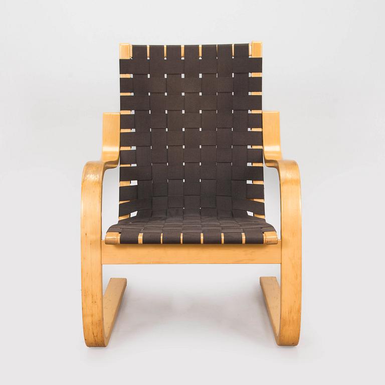 Alvar Aalto, fåtölj, modell 406, Artek, Finland, 1900-talets slut.