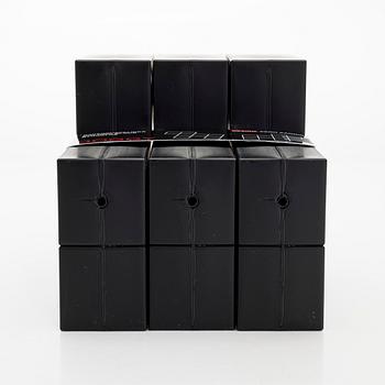 Eero Aarnio, rakennuspalikoita, 30 kpl, "Doggy", Plastex 2009.