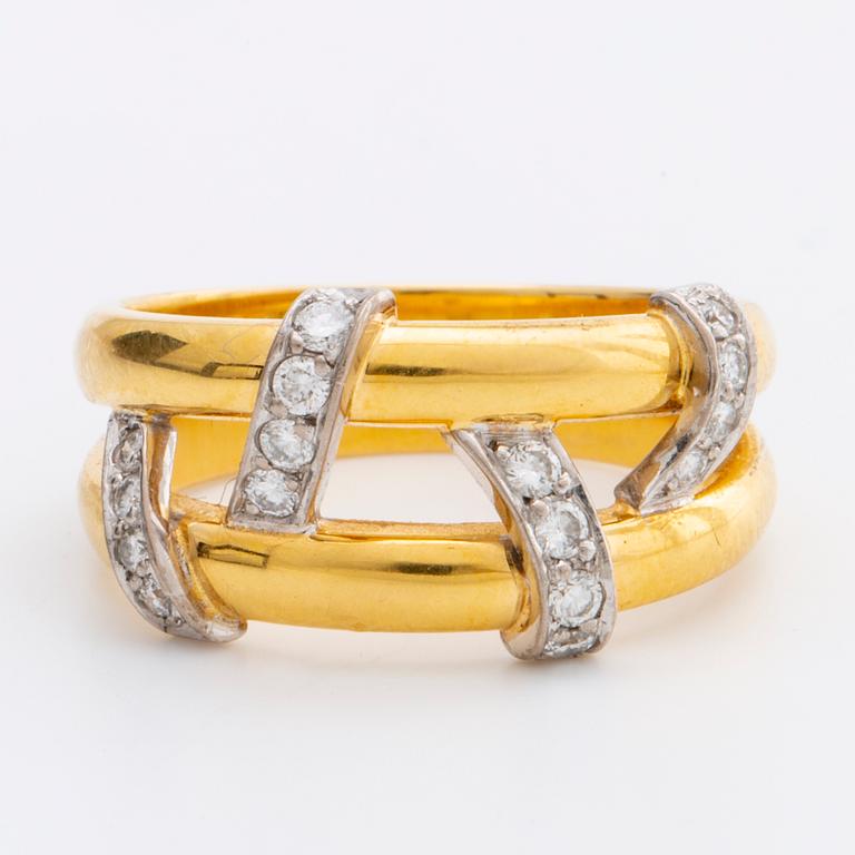 ENGELBERT RING 18k guld m briljanter 0,24 ct totalt ingraverat, Stockholm 1996, original etui och box.