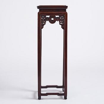A hardwood tall table/pidestal, late Qing dynasty.