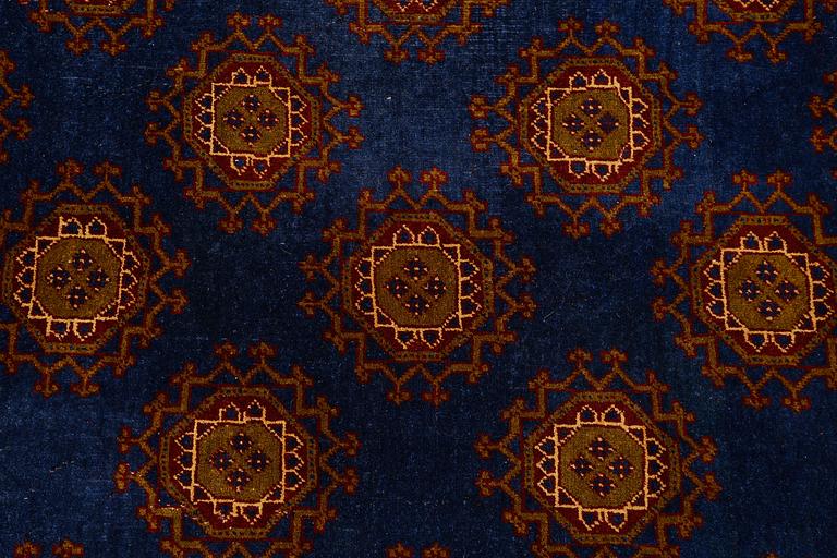 MATTA, orientalisk, 1900-talets andra hälft, 213 x 142 cm.