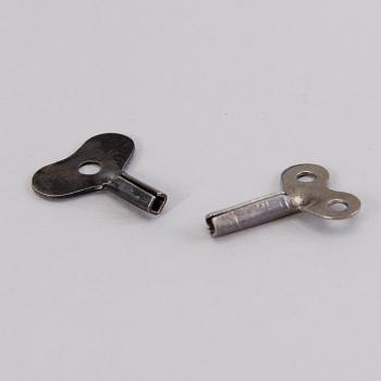 ARNOLD, motorcykel, "Mac 700", Tyskland 1950-tal och JOUSTRA, "Gigi" Frankrike 1950-tal, båda i originalförpackning.