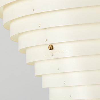 Alvar Aalto, 'Angel wing' model A 805 floor light manufactured by Valaisinpaja Oy, end of 20th century.