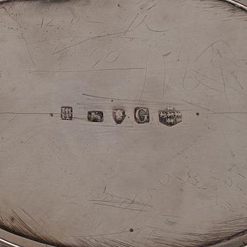 TEKANNA, silver, John Hampston & John Prince, York 1782. Vikt ca 374 gram.