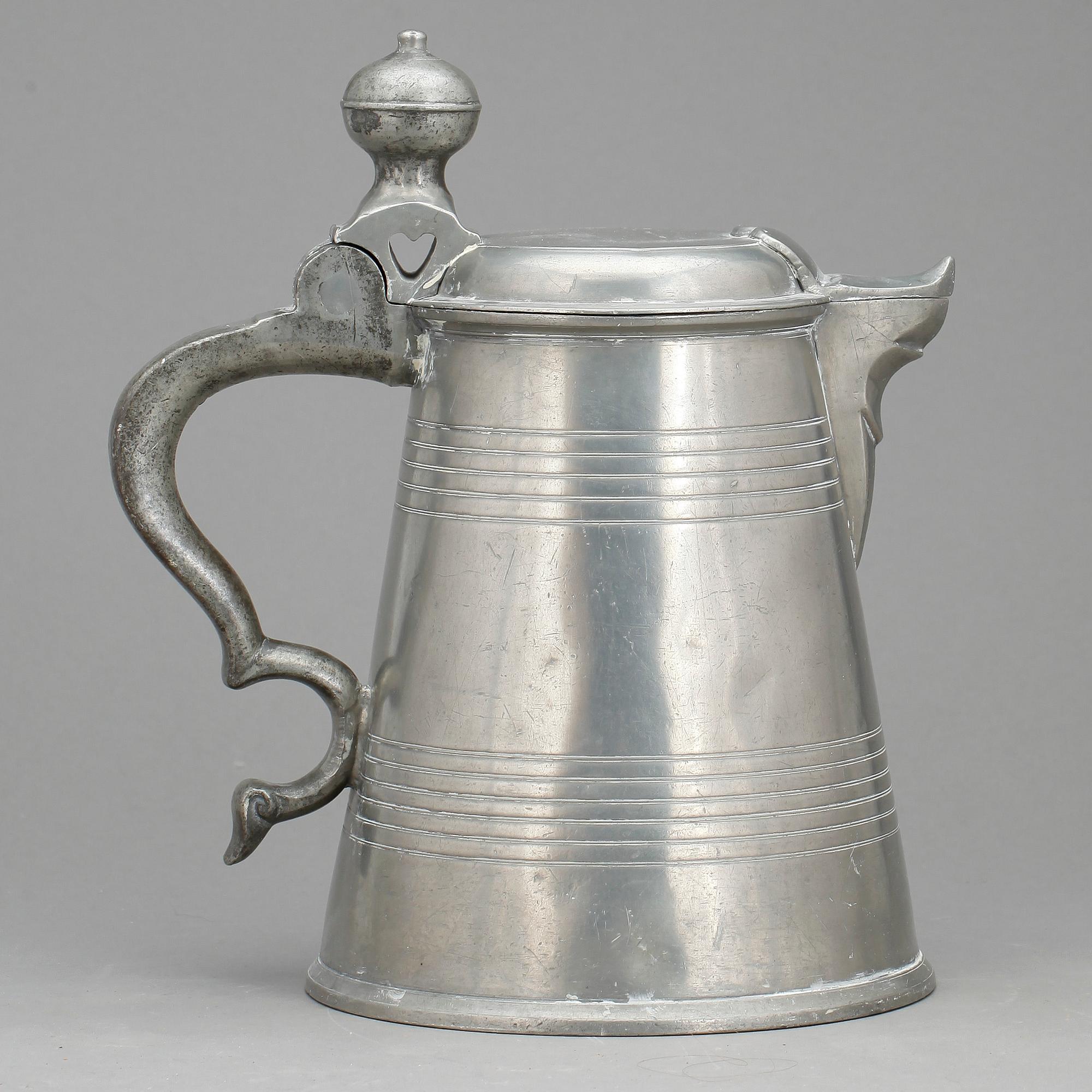 SKÄNKKANNA, tenn, Johan Erik Schult, Uppsala 1805.