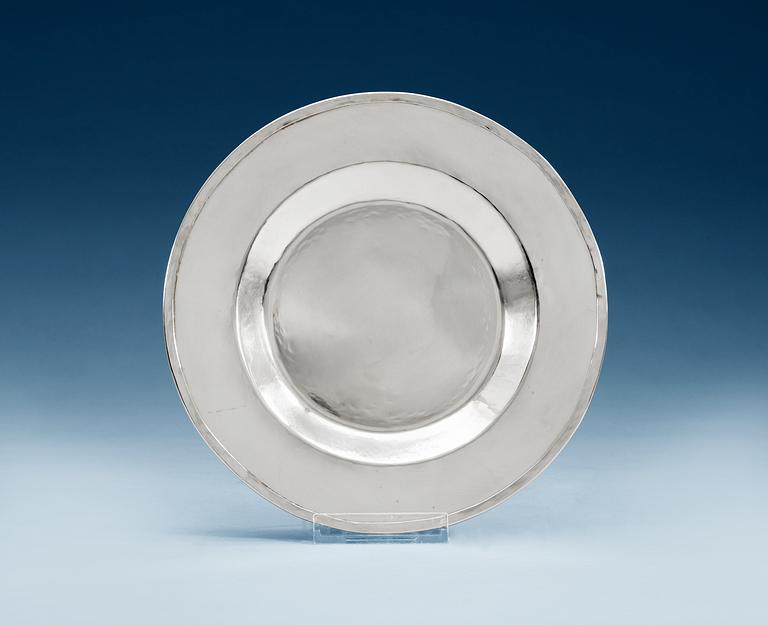 A Birger Haglund sterling dish, Stockholm 1999.