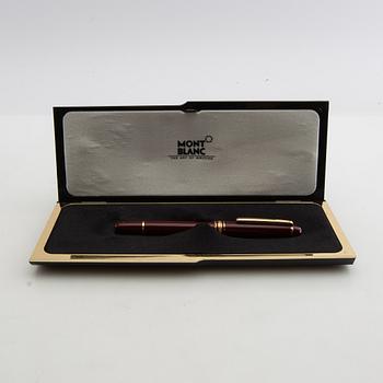 Mont Blanc fountain pen and ballpoint pen "Meisterstück".
