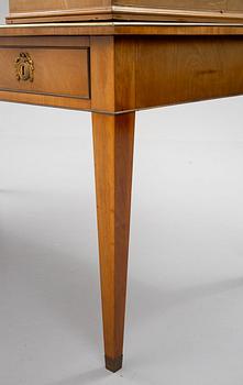 Skrivbord med uppsats, 1800-tal, Sengustaviansk stil,
