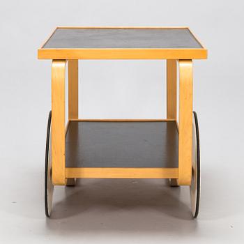 Alvar Aalto, serveringsvagn modell 98, O.Y. Huonekalu-ja Rakennustyötehdas A.B. 1900-talets mitt.
