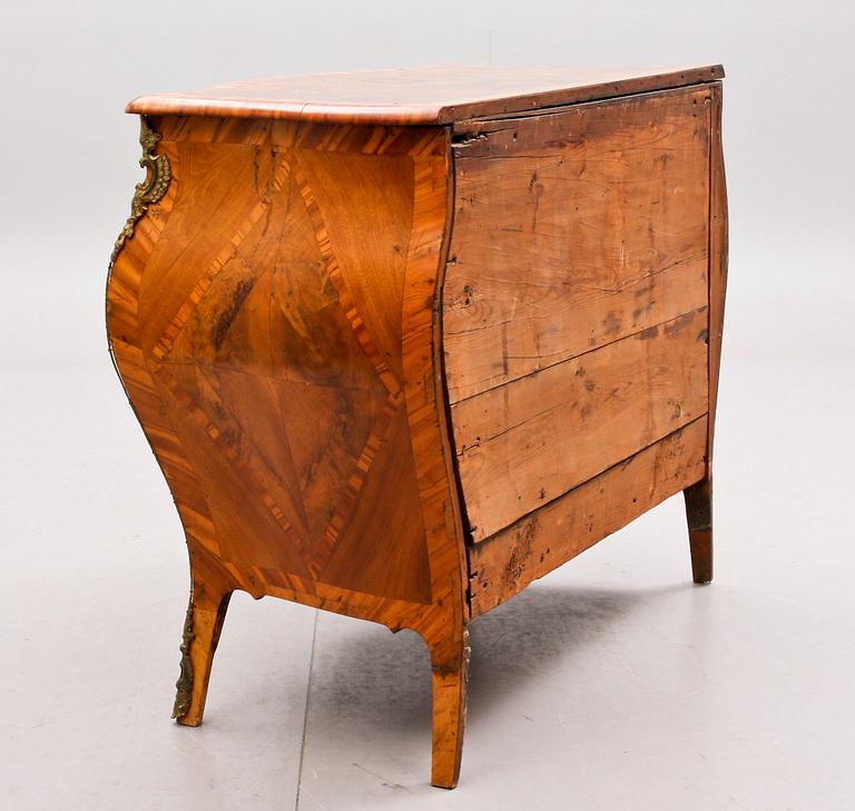 BYRÅ, rokoko, svensk 1700-talets andra hälft.