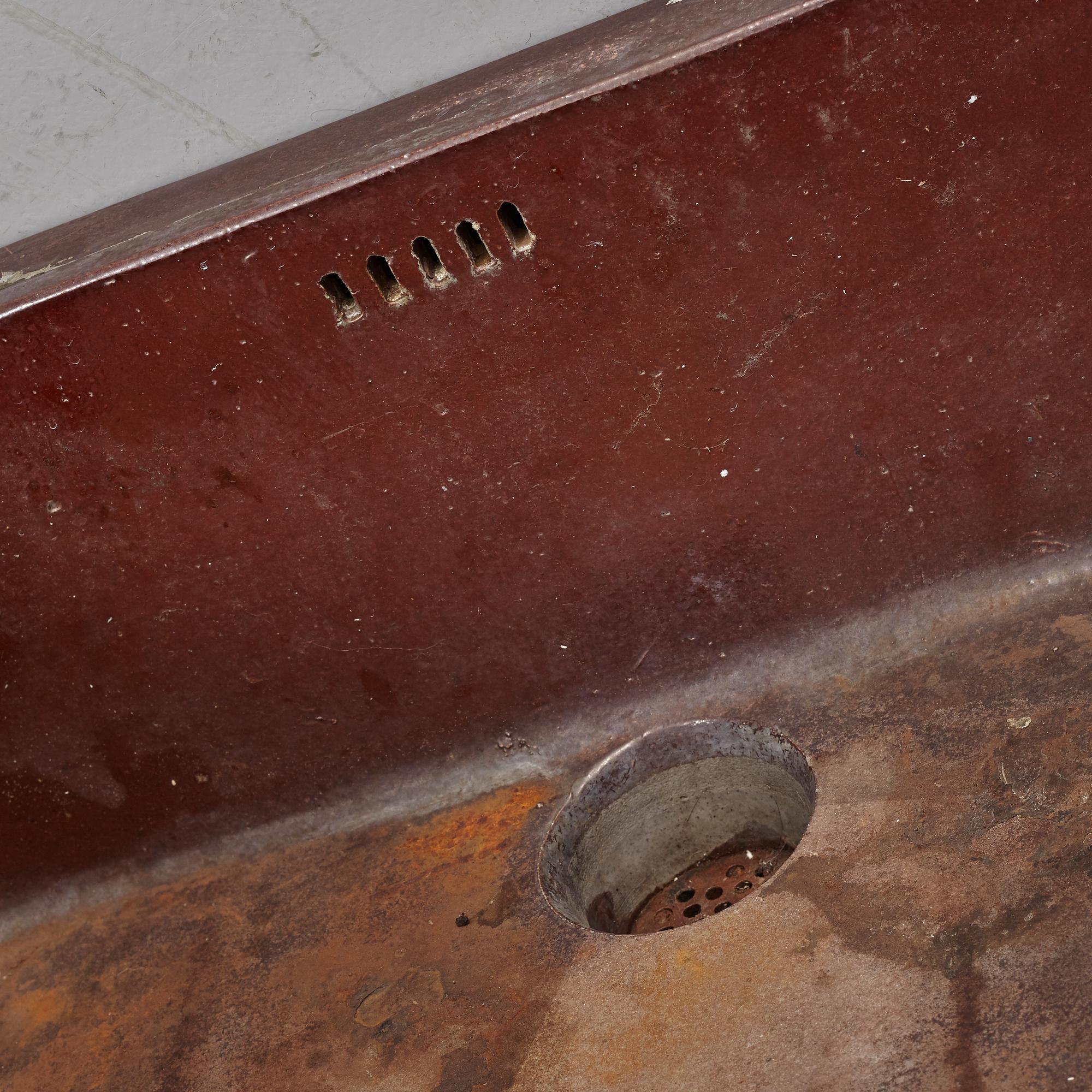 A salt glazed stone ware wash basin, Höganäs.