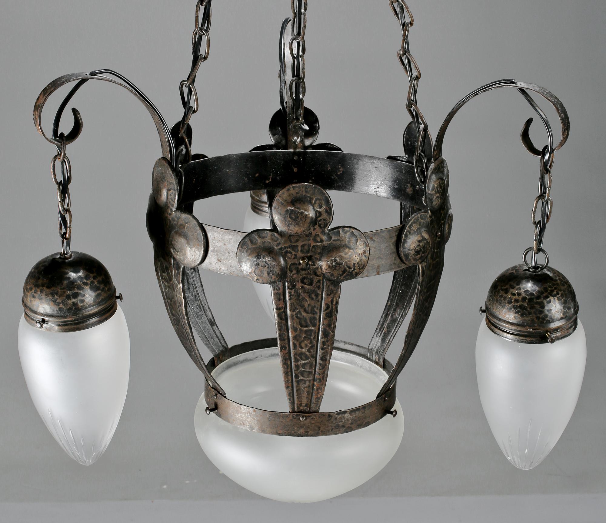 TAKLAMPA, jugend, omkring år 1900.