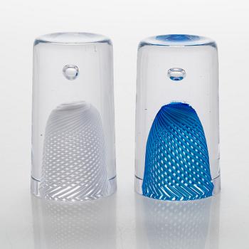 Joonas Laakso, glasskulpturer, 2 st, signerade J. Laakso OXIIIIII 1/2-2/2.
