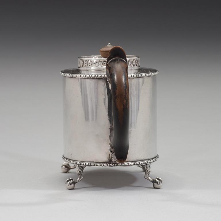 A Swedish early 19th century silver tea-pot, mark of Pehr Zethelius, Stockholm 1800.