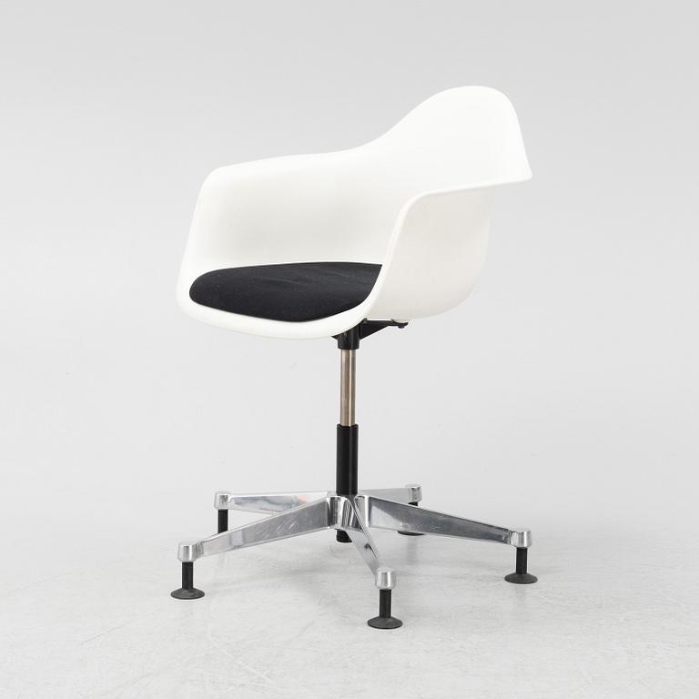 Charles & Ray Eames, a 'PACC' chair, Vitra.