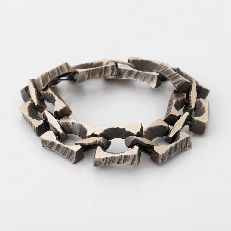 Kultasepät Sten & Laine, bracelet and two rings, silver.