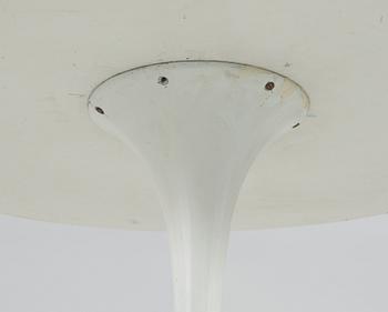 BORD, "Tulip" Eero Saarinen, Knoll International, 1900-talets mitt.