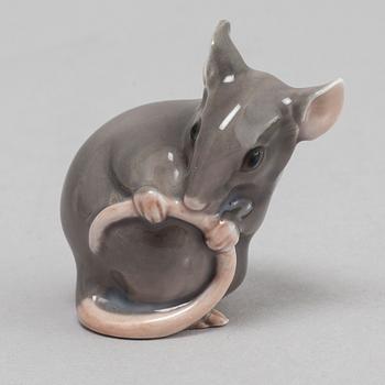 FIGURINER, 9 st, porslin, Royal Copenhagen och Bing & Grøndahl, 1900-talets andra hälft.