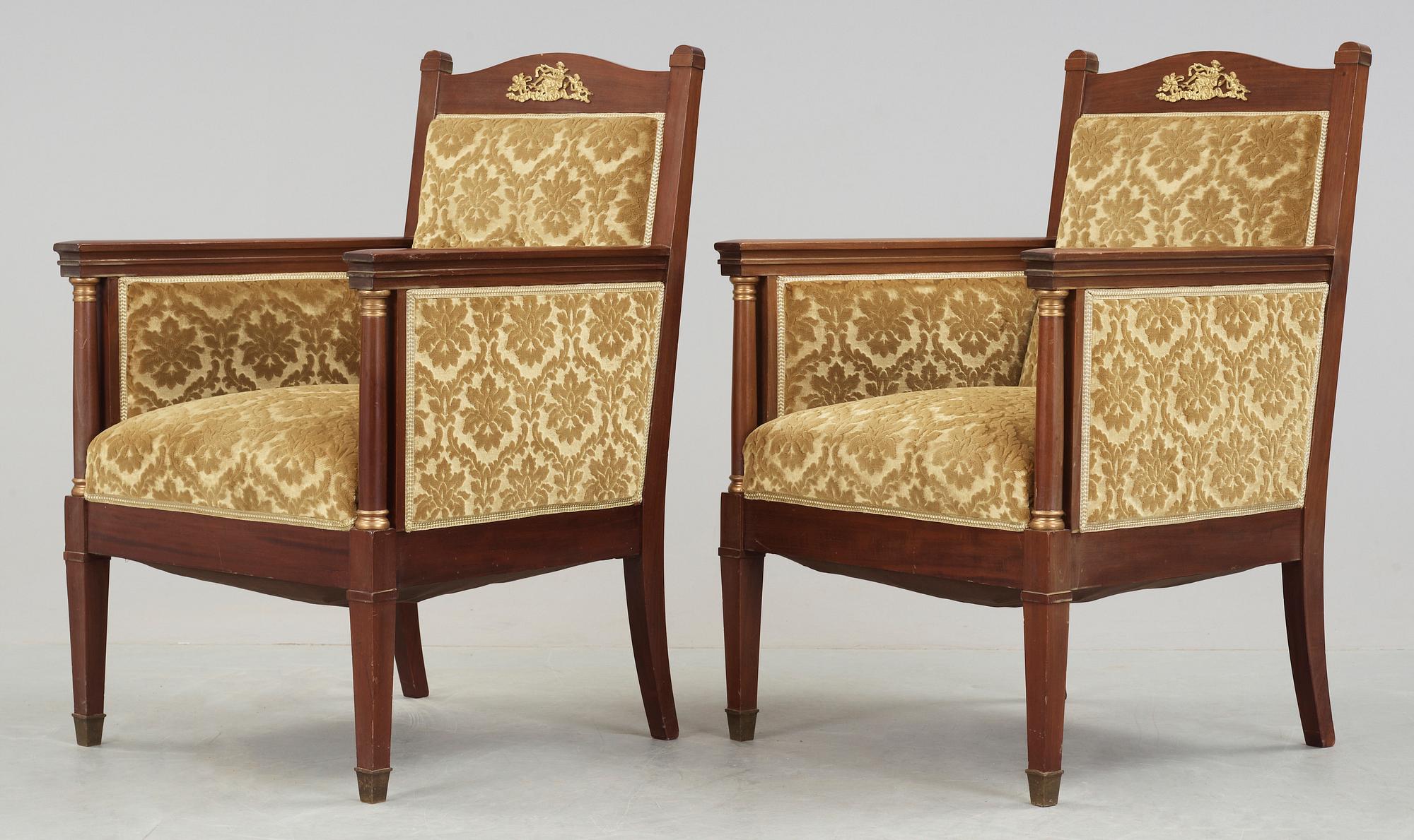 FÅTÖLJER, ett par, senempire, omkring 1800-talets mitt.