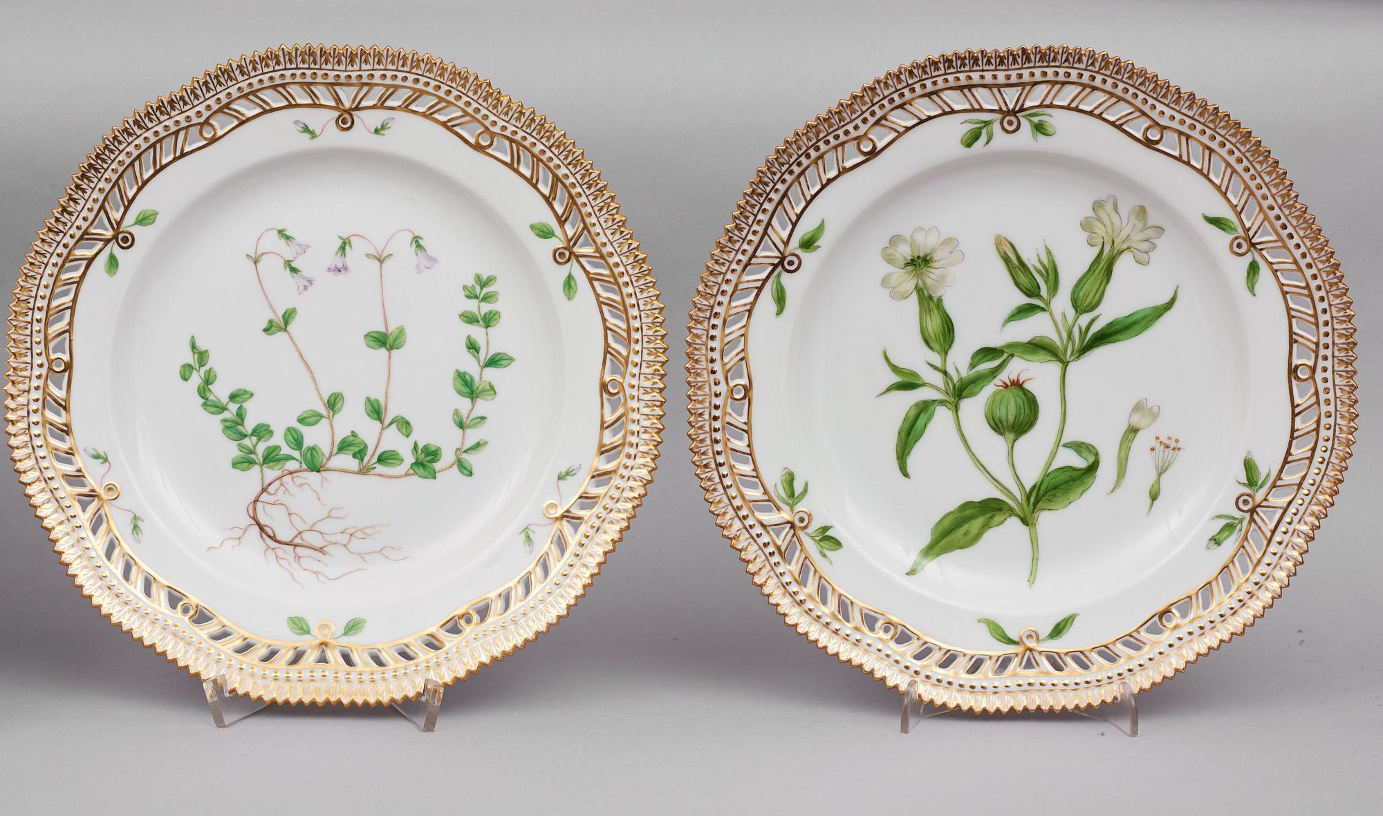 A part Royal Copenhagen 'Flora Danica' dessert service, Denmark, 20th Century. (15 pieces).