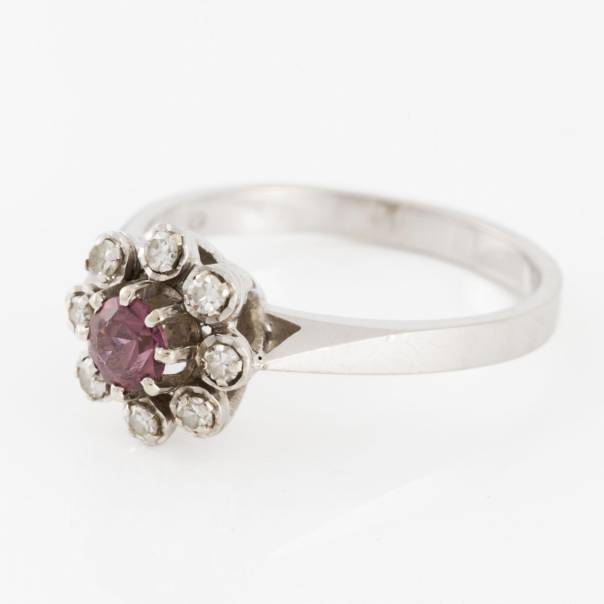 Ring, cameo model, 18K white gold with small diamonds and red-toned stone,.