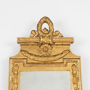 A Gustavian mirror by Niclas Falkengren, Jönköping (active 1776-1813).