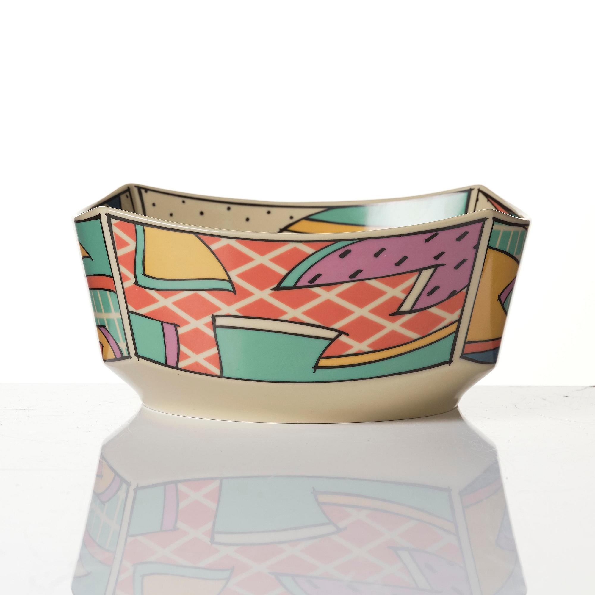Dorothy Hafner, a 47-piece "Flash" ceramic dinner service, Rosenthal, Germany, post 1984.