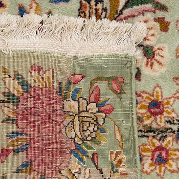 Matta, Kirman, ca 400 x 295 cm.