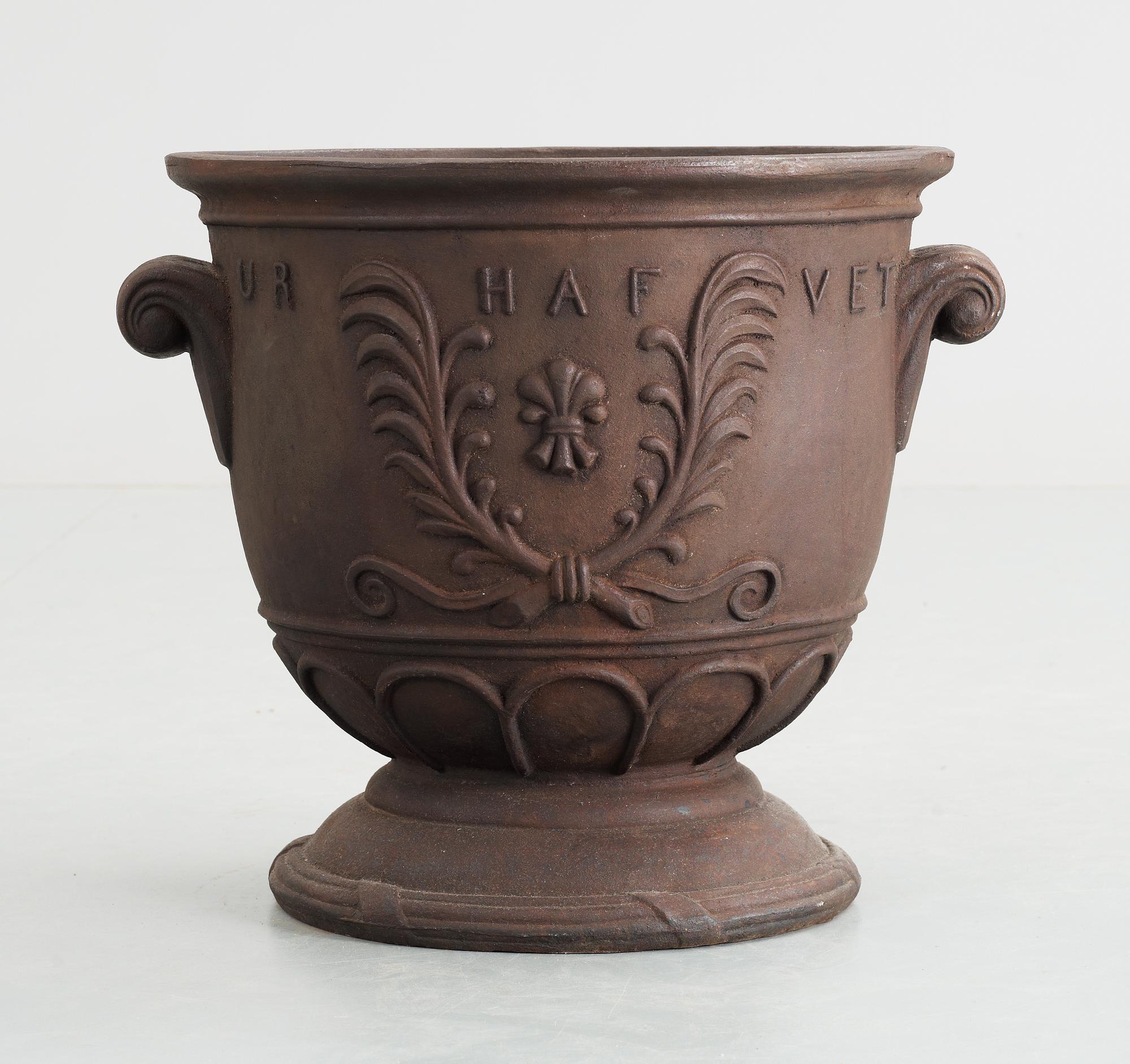 Ivar Johnsson, An Ivar Johnsson cast iron jardinière by Näfveqvarns Bruk.