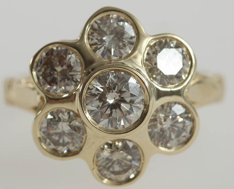 RING, 14k guld med 6 st briljantslipade diamanter, tot ca 2 ct.