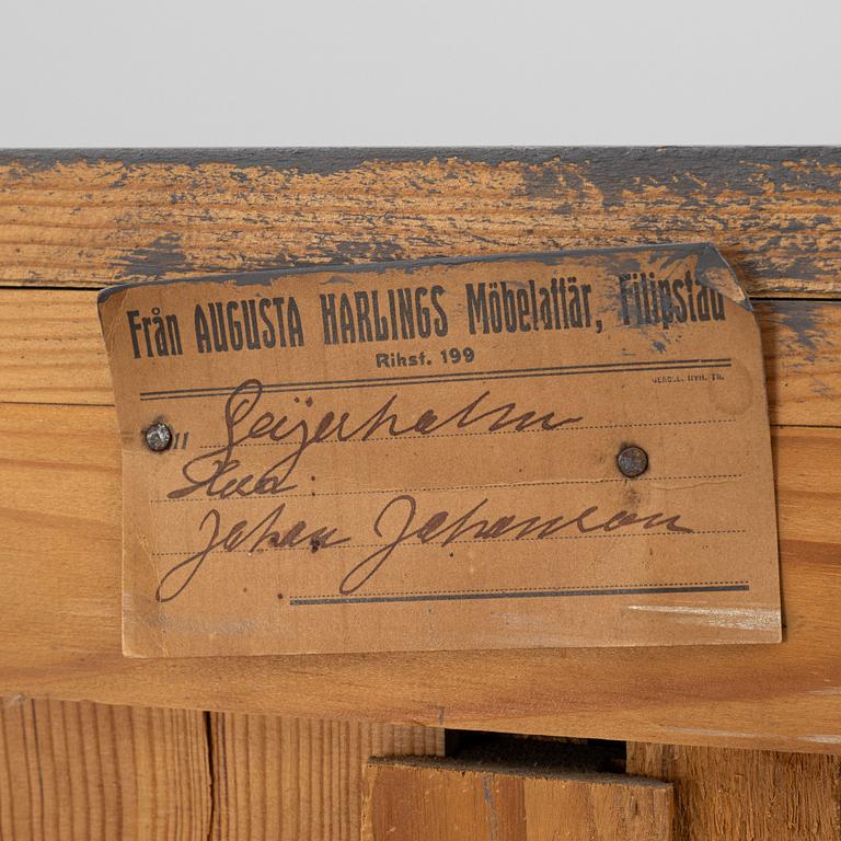 A sideboard, early 20th century.