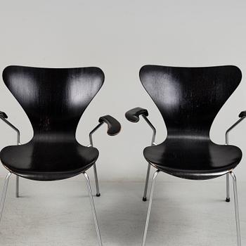 A pair of 'Seven' armchairs from Fritz hansen, 1968.