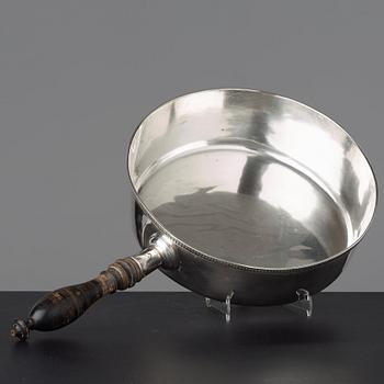 A plate saucepan with lid by Jacob Lenholm, Stockholm 1830's.