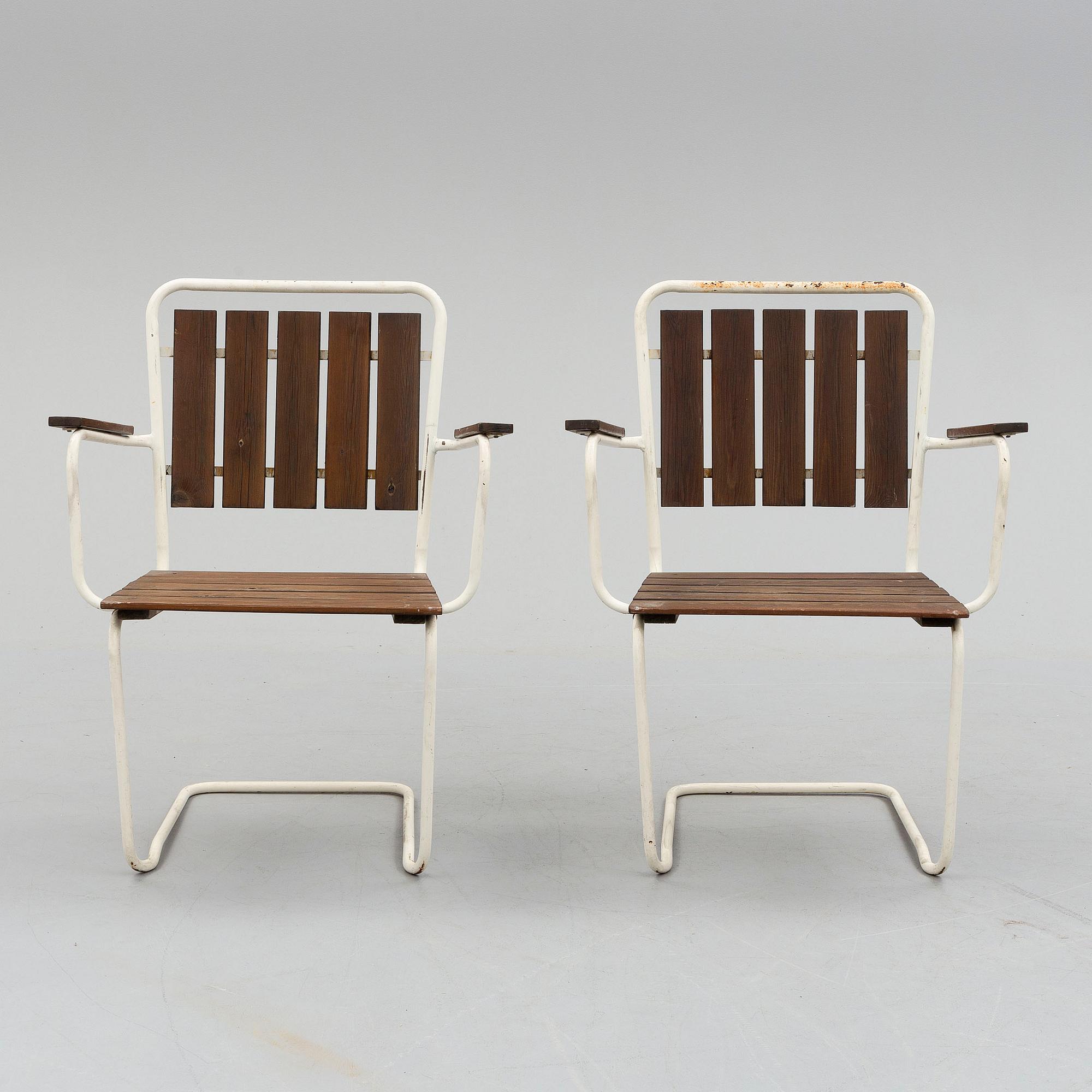 a 5 piece set of 1960's garden furniture.