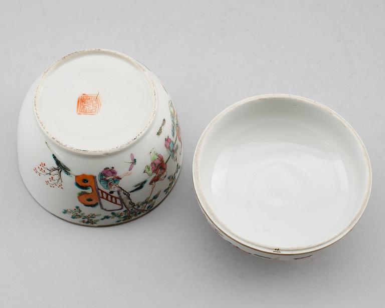 LOCKSKÅL, porslin, Kina, 1800-/1900-tal.