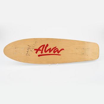 Alva skateboard, OG 1977, lönn, signerad Tony Alva.