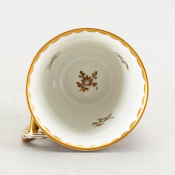 Koppar med fat 13 st Neapelliknande märke Italien 1900-tal porslin.