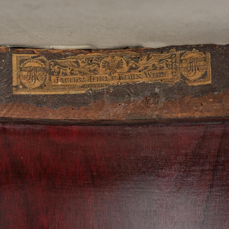 Josef Hoffmann, salongsmöbel, fyra delar, modell 421/428, Jacob & Josef Kohn, Wien, 1900-talets början.