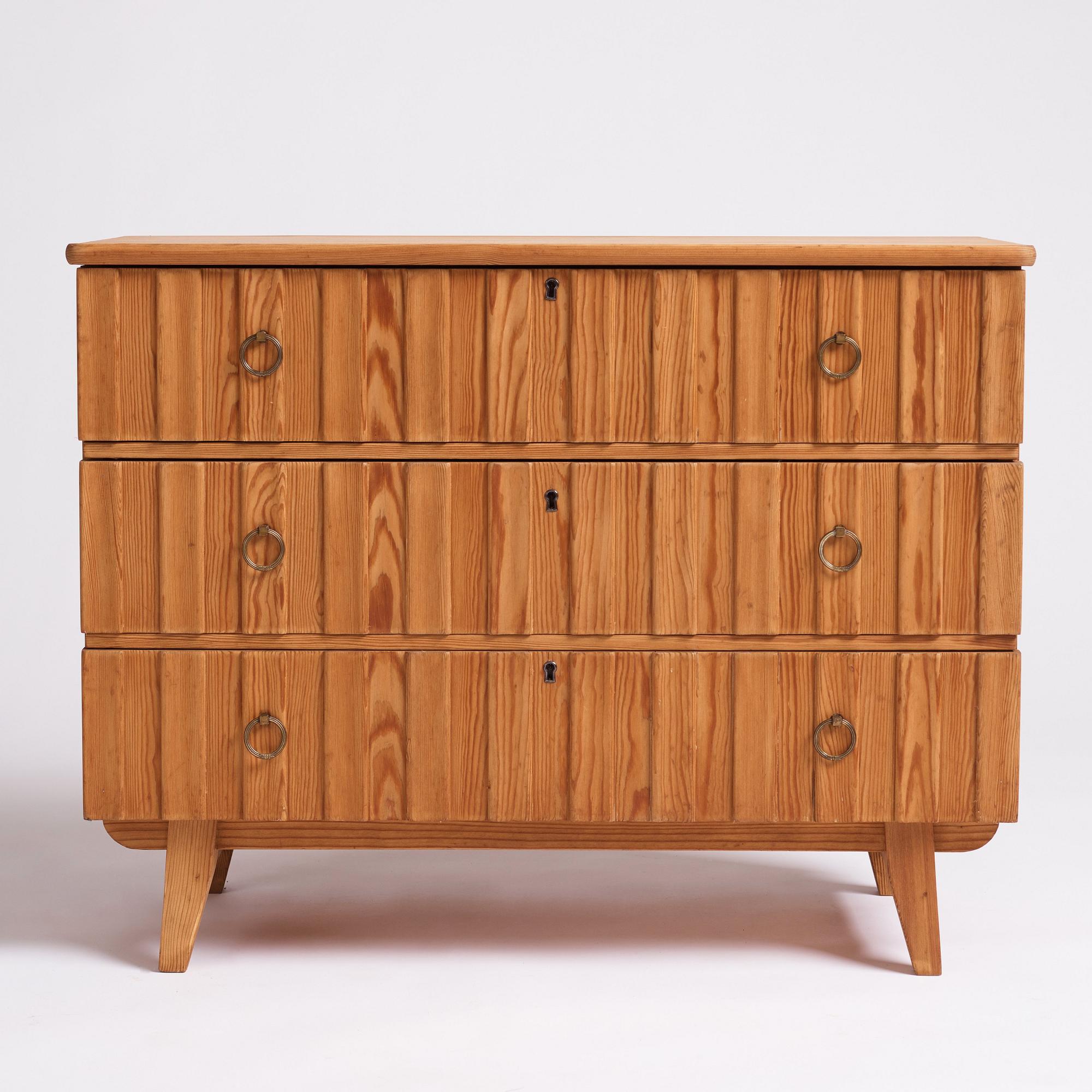 Göran Malmvall, a Swedish Modern pine chest of drawers, Karl Andersson & Söner Möbelfabrik, mid 20th century.