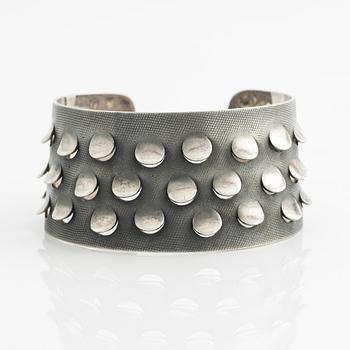 Grete Prytz-Kittelsen, för J. Tostrup, armring, sterlingsilver, Norge.