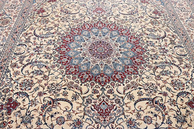 Matta, Nain, part silk, 6 laa, ca. 363 x 249 cm.