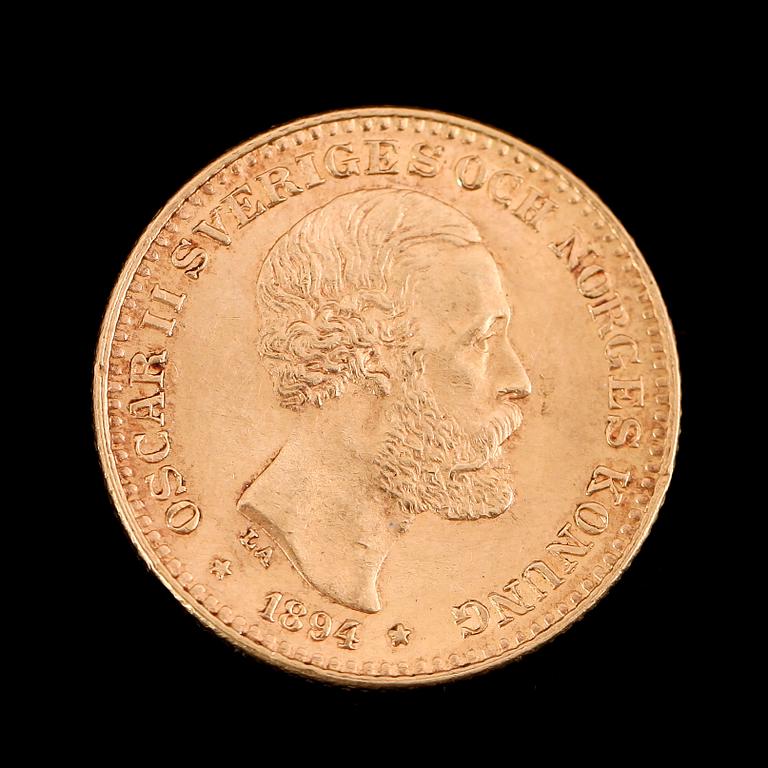 GULDMYNT, 10 kronor, Oscar II, 1894.  Vikt ca 5 gram.
